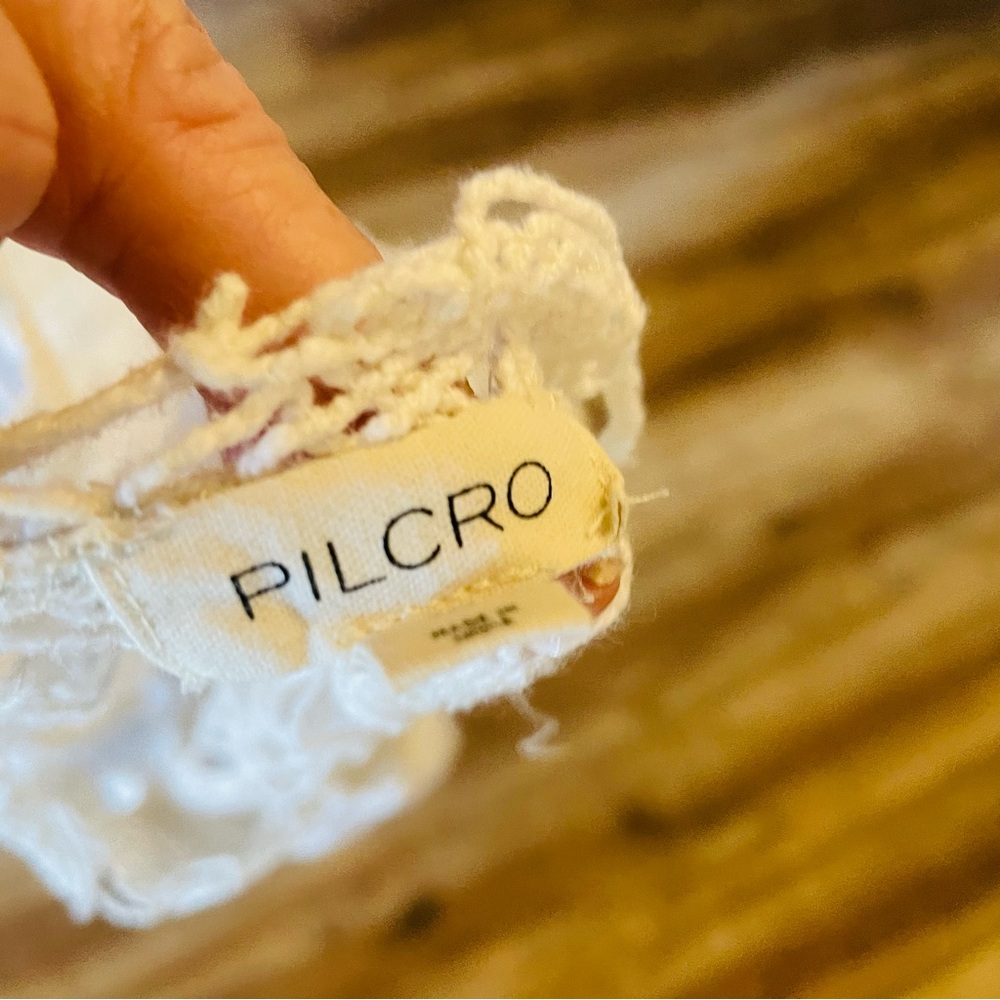 Pilcro Long-Sleeve Eyelet Cutwork Blouse - Picture 8 of 9
